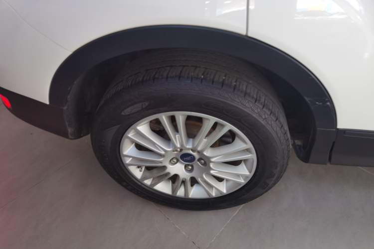 Used Ford Kuga 2019 EcoBoost 180 Two-Wheel Drive Titanium Plus Model China V Standard
