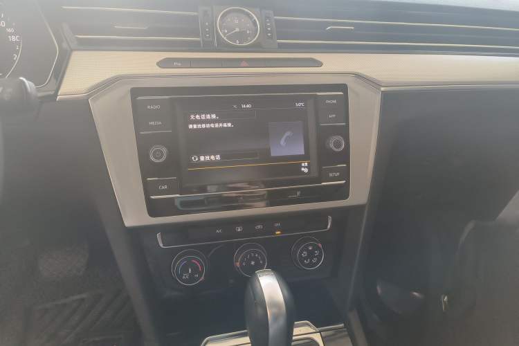 Used Volkswagen Magotan 2017 330TSI DSG Leading Model
