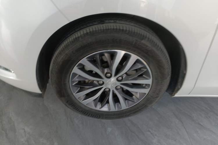 Used Buick GL8 2022 ES Landtrek 653T Comfort Edition
