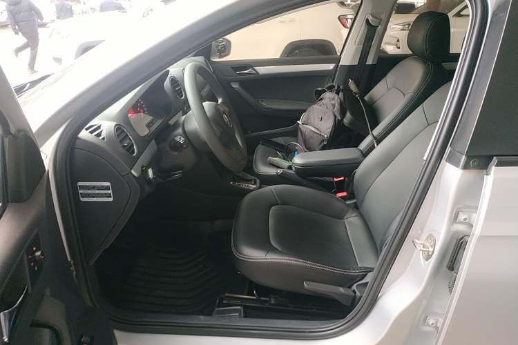 Used Volkswagen Jetta 2015 Value Edition 1.6L Automatic Comfort Version
