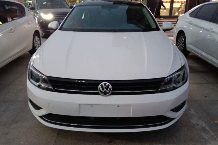 Used Volkswagen Lamando 2018 280TSI DSG Comfort Edition
