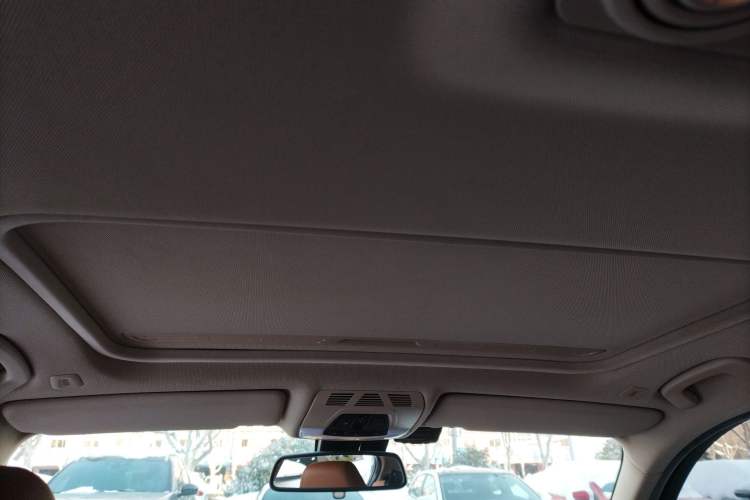 Used BMW 3 Series 2016 320Li Luxury Design Package
