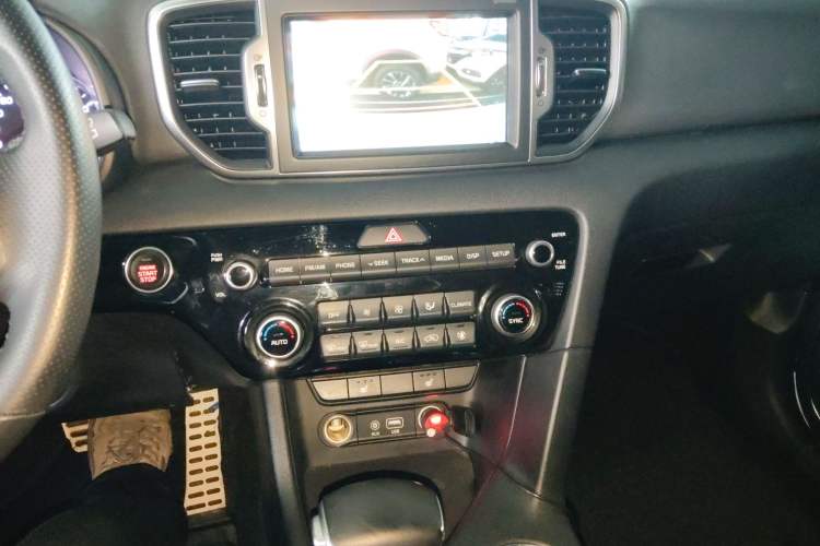 Used Kia KX5 2017 1.6T Automatic Two-Wheel Drive 15th Anniversary Special Edition DLX