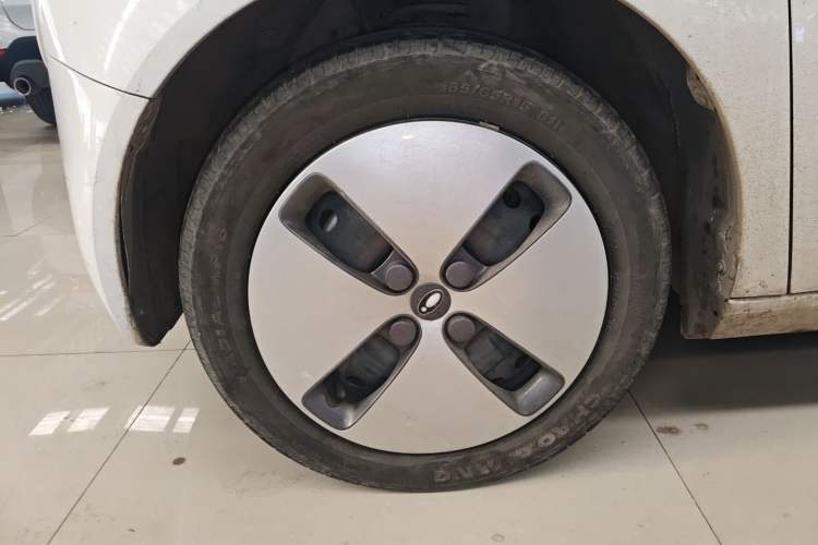 Used ORA Black Cat 2022 Updated Version 301 km Cute Pet Edition Lithium Iron Phosphate