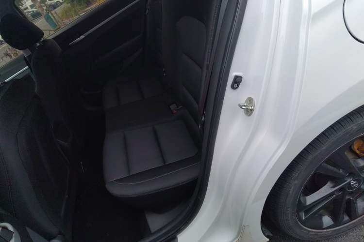 Used Hyundai Elantra 2016 1.6L Automatic ZhiXuan – Elite Version
