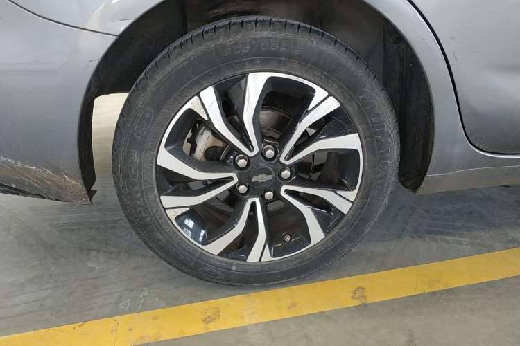 Used Chevrolet Monza 2019 RS 330T Automatic Comfort Edition China VI Standard
