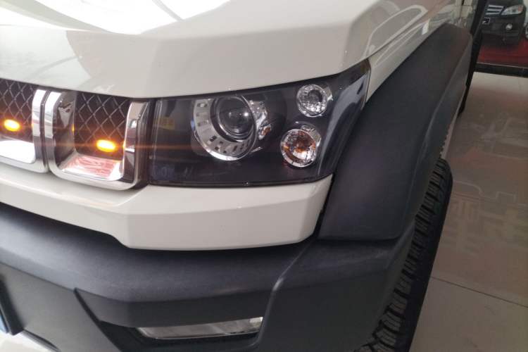 Used  BJ40 2016 40L 2.3T Manual All-Wheel Drive Prestige Edition
