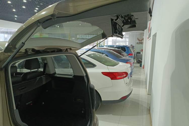 Used Volkswagen Touran 2015 1.4T DSG Comfort Edition 5 Seats
