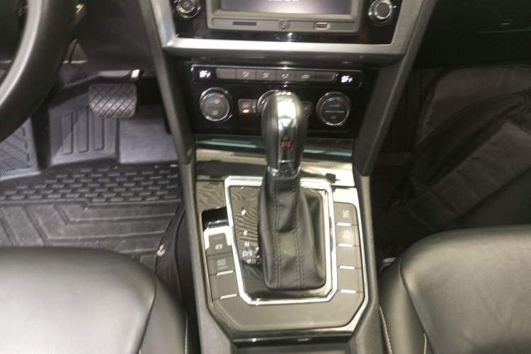 Used Volkswagen Lamando 2017 280TSI DSG Comfort Edition
