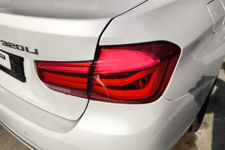 Used BMW 3 Series 2019 320Li Fashion Model
