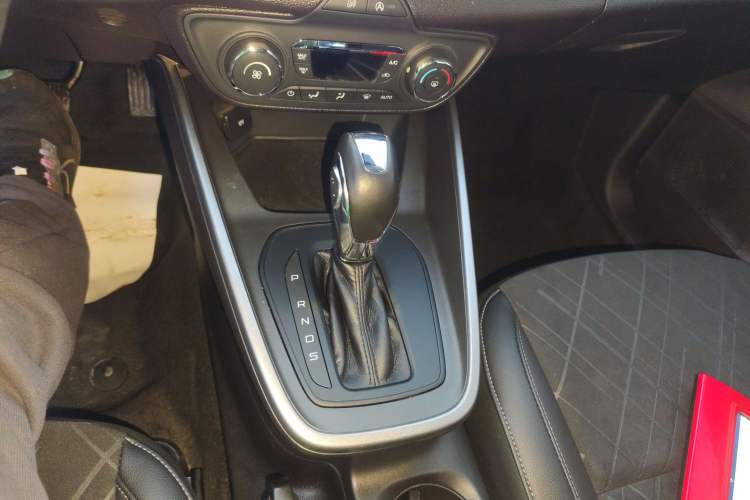 Used Ford Escort 2019 Revised Version 1.5L Automatic Enjoyment Type China VI Standard