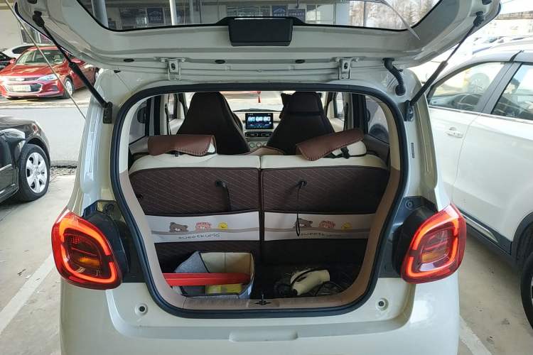 Used Wuling Hongguang MINIEV 2025 Four-Door Version Advanced Edition
