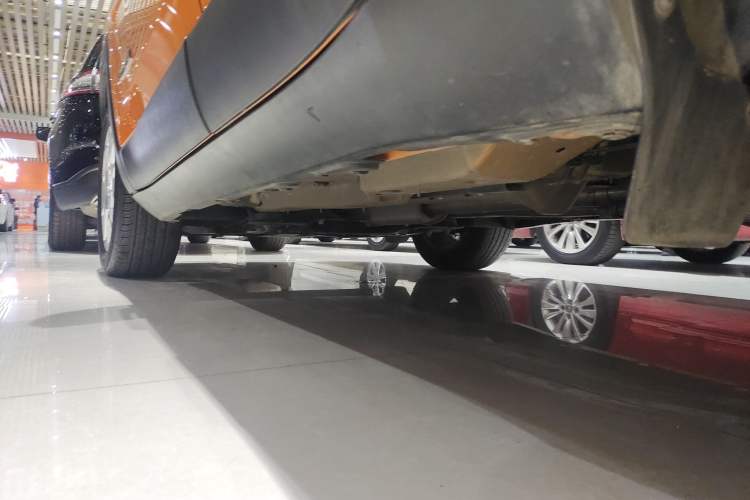 Used  Renegade 2019 220T Automatic Leading Edition
