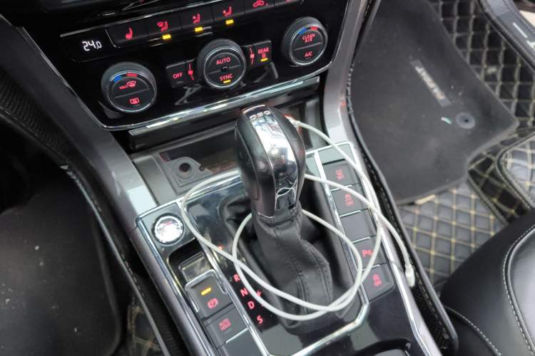 Used Volkswagen Passat 2017 330TSI DSG Luxury Edition
