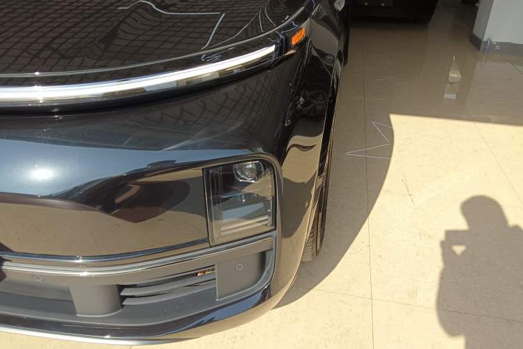 Used Li Auto L8 2023 Pro Model
