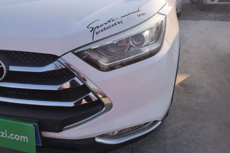 Used  Refine S3 2016 1.5L Manual Luxury Smart Version
