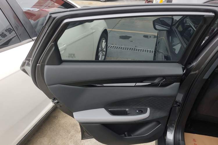 Used Changan UNI-V 2022 1.5T Prestige Version