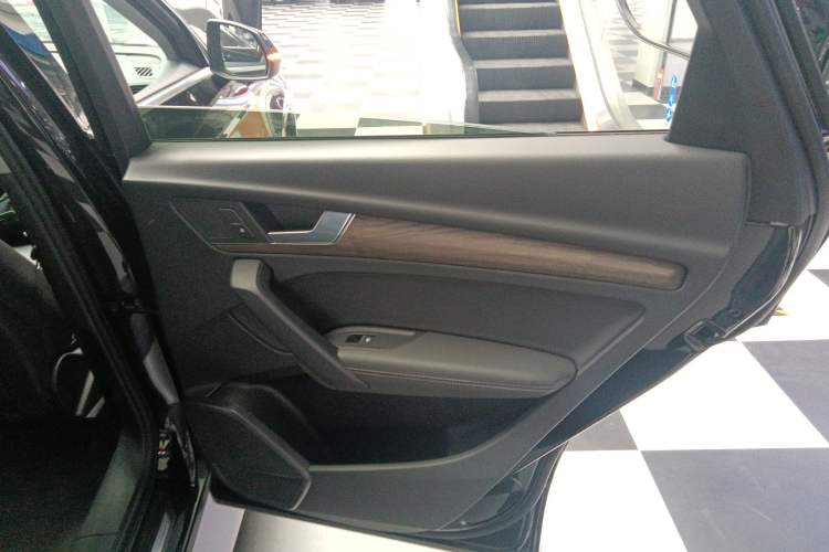 Used Audi Q5L 2022 Updated Version 40T Luxury Elegant Edition
