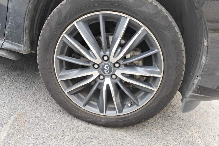 Used Infiniti QX60 2016 2.5 S/C Hybrid Two-Wheel-Drive Excellence Edition China V Standard
