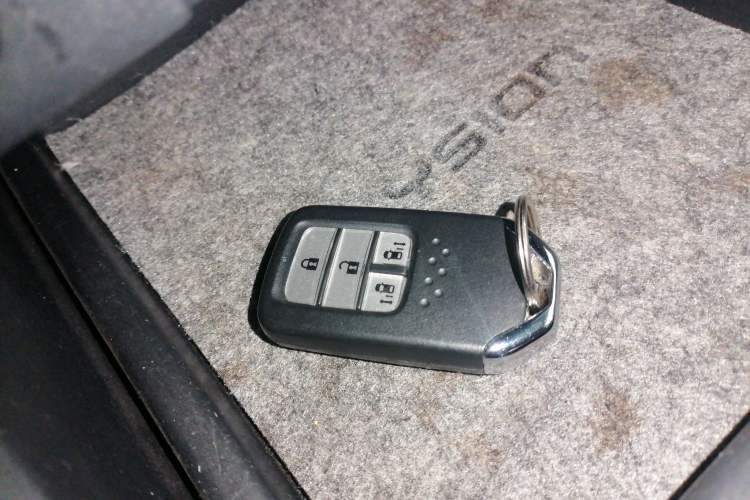 Used Honda Elysion 2019 2.0L Hybrid Luxury Edition