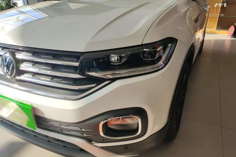 Used Volkswagen Tacqua 2021 280TSI DSG EnjoyPro Smart Connectivity Version
