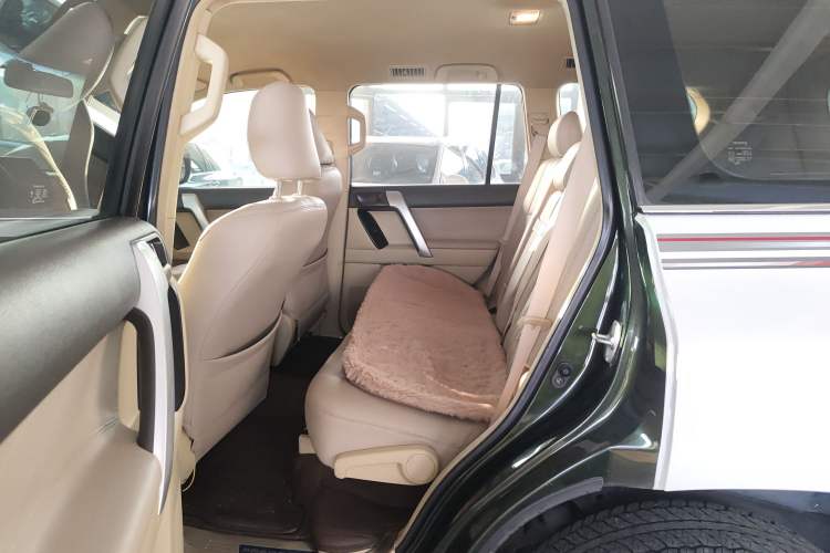 Used Toyota Prado 2014 2.7L Automatic Luxury Edition
