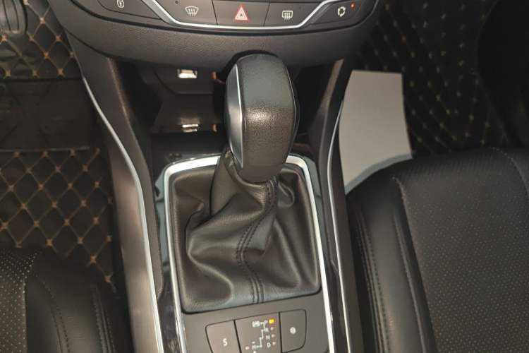 Used Peugeot 408 2014 1.8L Automatic Luxury Edition
