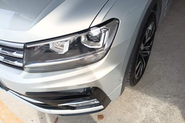 Used Volkswagen Tiguan L 2021 330TSI Automatic Two-Wheel Drive R-Line Enhanced Edition
