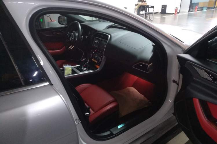 Used Jaguar XEL 2024 2.0T 250 PS R-DYNAMIC S Advanced Sport Edition
