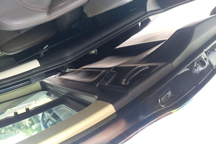 Used FORTHING Lingzhi PLUS 2021 2.0L Manual Luxury 7-Seater
