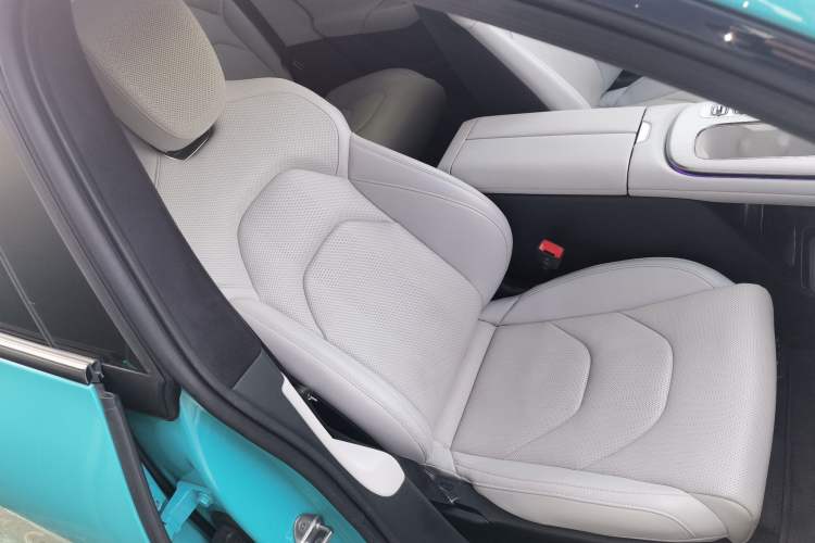 Used  SU7 2024 Four-Wheel Drive Ultra-Long Range Advanced Intelligent Driving Max Edition
