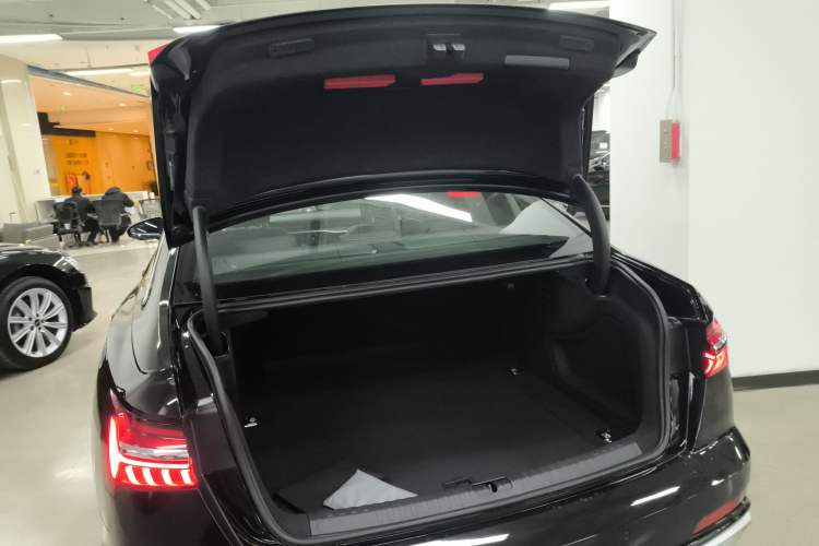 Used Audi A6L 2024 40 TFSI Luxury Dynamic Edition