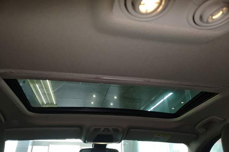 Used BMW 3 Series 2018 320Li Fashion Model
