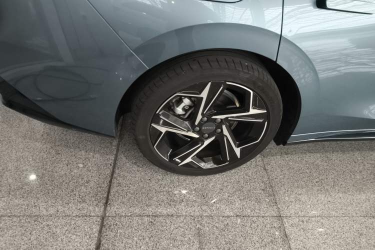 Used Lynk & Co 07 2024 EM-P 126 Long-Range Ultra
