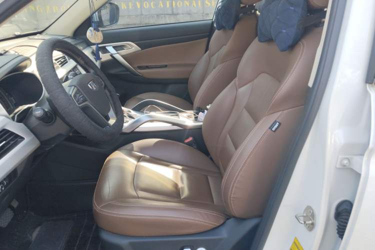 Used Geely Auto Emgrand X7 Sport 2016 1.8TD Automatic ZhiZun Version
