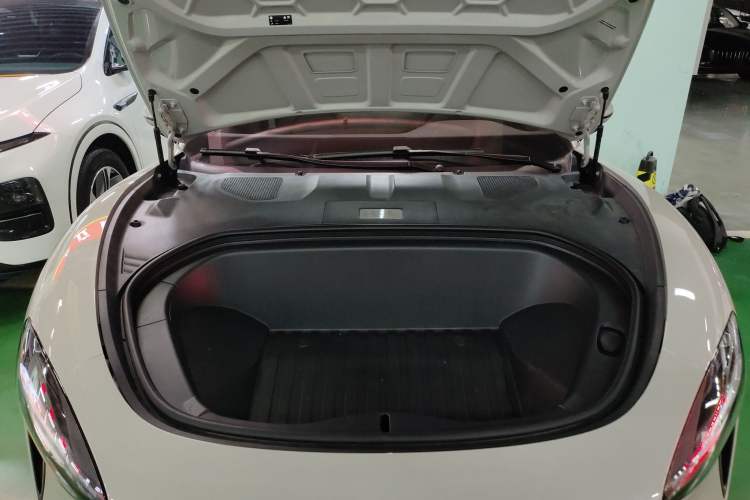 Used  SU7 2024 Rear-Drive Ultra-Long Range Advanced Pro-Level Intelligent Driving Version
