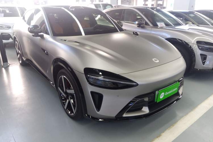 Used  YU7 2025 Ultra-Long Range High-Performance All-Wheel-Drive Max Edition
