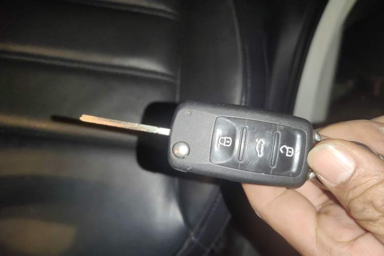 Used Volkswagen Polo 2014 1.6L Automatic Luxury Edition
