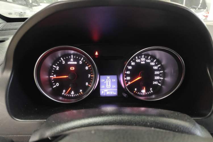 Used Haval H6 2016 Upgraded Model 1.5T Automatic Two-Wheel Drive Elite Version
