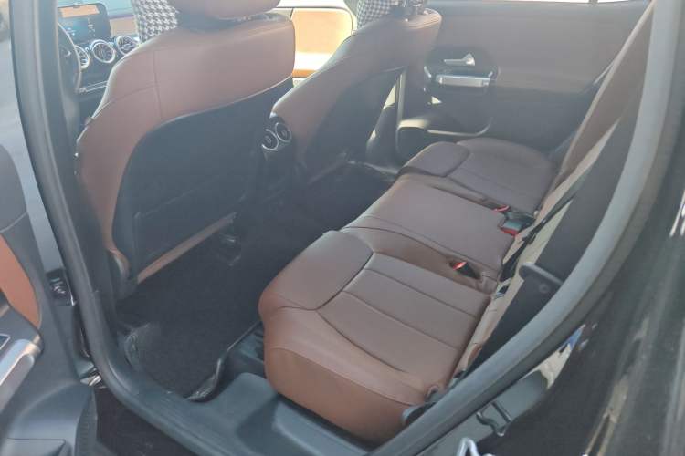 Used Mercedes-Benz GLB 2023 GLB 220 Fashion Model