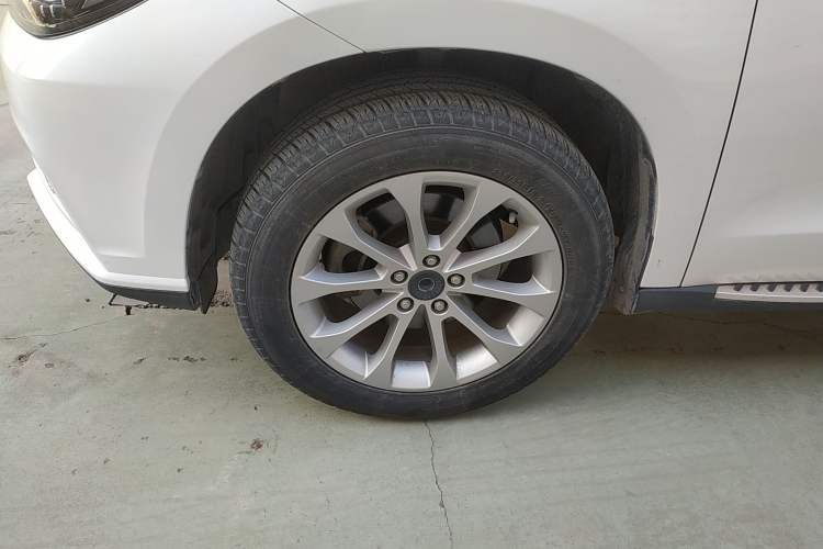 Used Haval H2 2017 Red-Label 1.5T Manual Two-Wheel Drive Comfort Model
