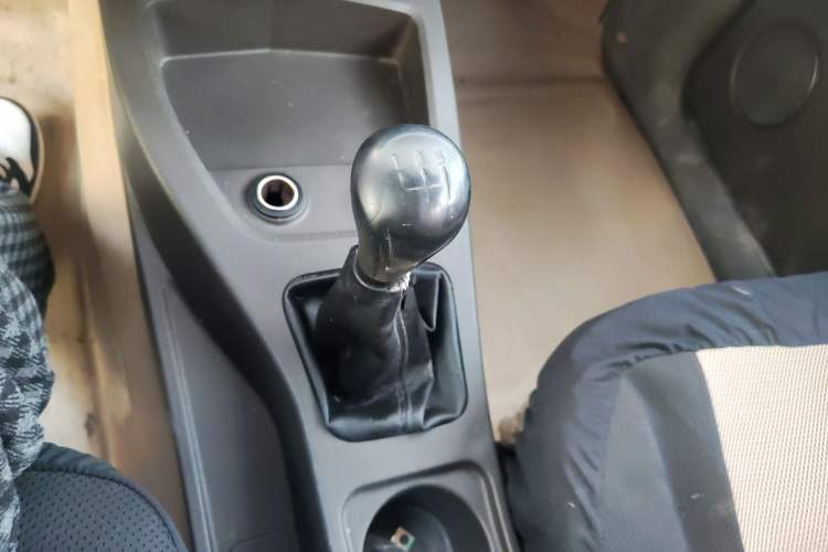 Used Wuling Hongguang 2015 1.2L S Base Model China V Standard
