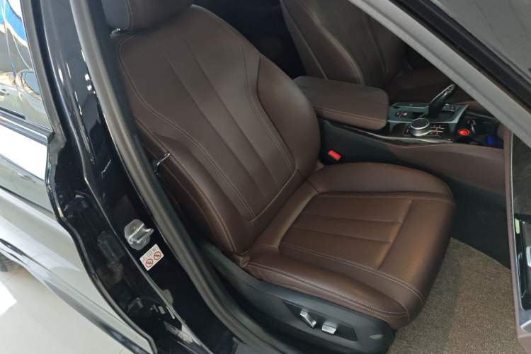 Used BMW 5 Series 2019 525Li M Sport Package
