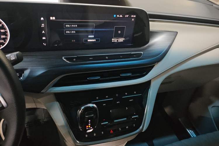 Used Buick GL8 2022 ES Landtrek 653T Comfort Edition
