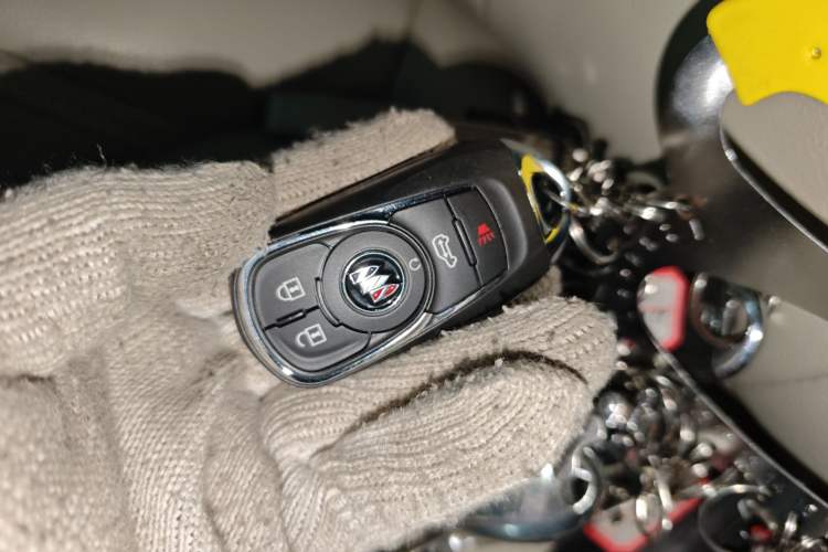 Used Buick GL8 2017 ES 28T Comfort Model China V Standard
