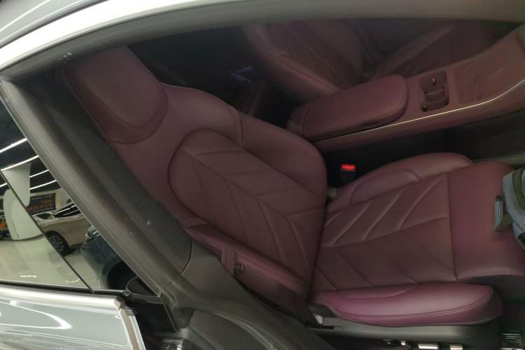 Used Nio ET5T 2025 75 kWh Touring
