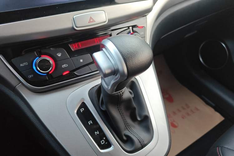 Used Haval M6 2019 1.5T DCT Two-Wheel Drive Elite Version China VI Standard
