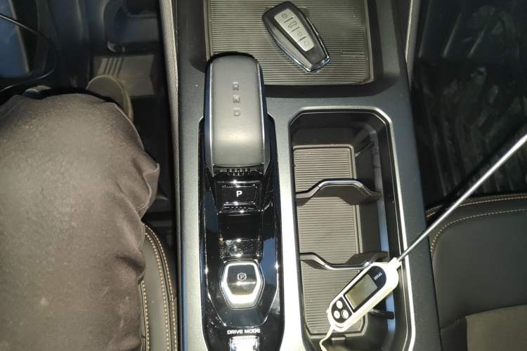 Used Geely Auto Haoyue L 2025 2.0T DCT Luxury Edition
