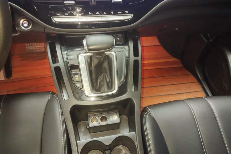 Used GAC Trumpchi M6 2019 270T DCT Luxury Edition (7-seater) China VI
