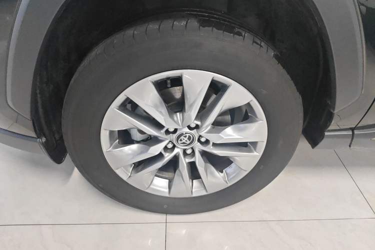 Used Toyota Wildlander 2024 2.0L CVT Two-Wheel Drive Leading Edition
